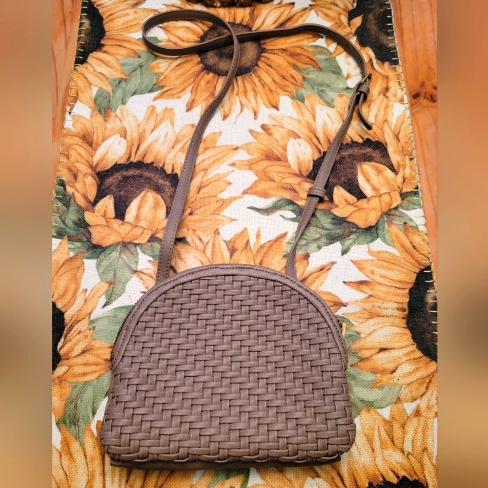 Street Level Crossbody